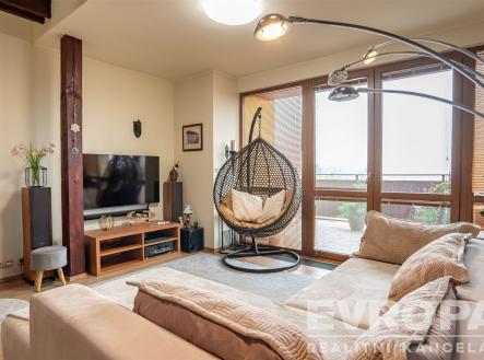 . | Prodej - nájemní dům, 958 m²