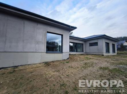 . | Prodej - dům/vila, 205 m²