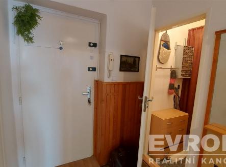 . | Pronájem bytu, 2+1, 66 m²