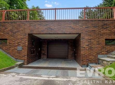 . | Pronájem bytu, 3+kk, 78 m²
