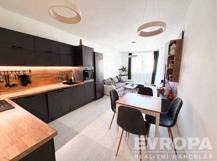 . | Pronájem bytu, 2+kk, 55 m²