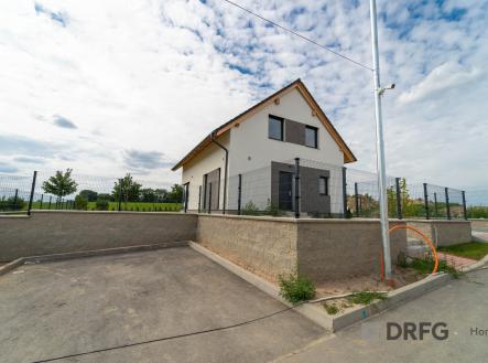 SKR04381 | Prodej - dům/vila, 158 m²