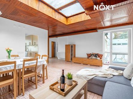 Pronájem - dům/vila, 151 m²