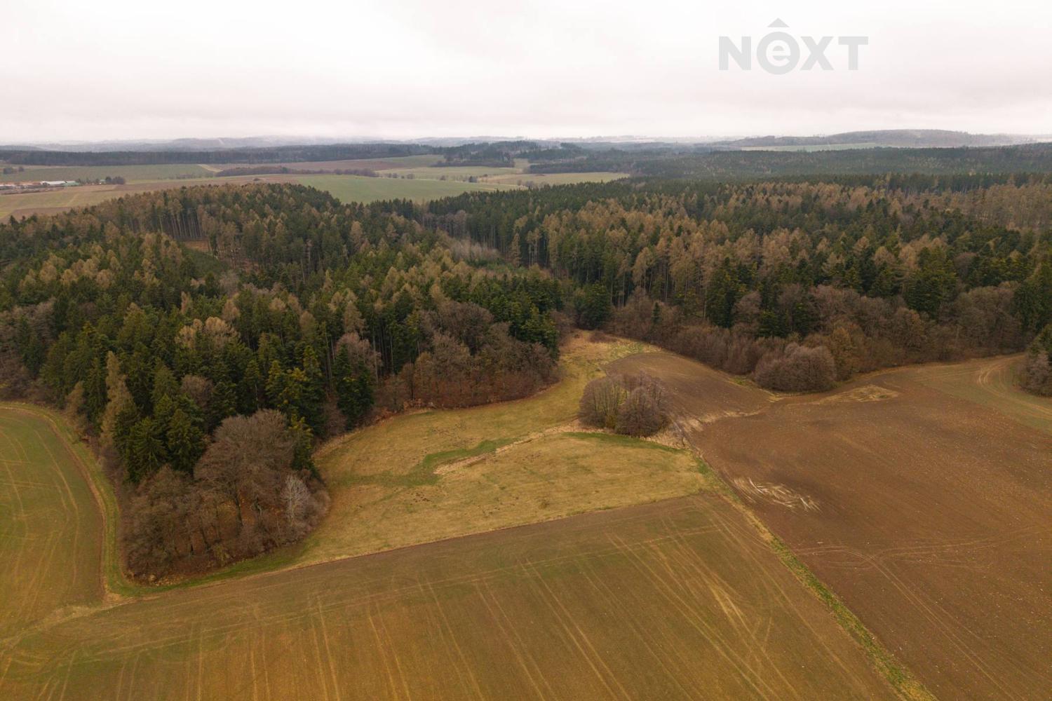 Prodej pozemek Louky, 7301㎡