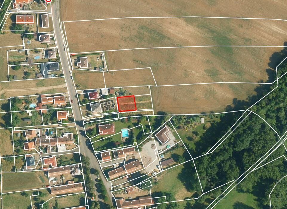 Prodej stavebního pozemku 398 m2 v Drozdicích, městský obvod Pardubice IV