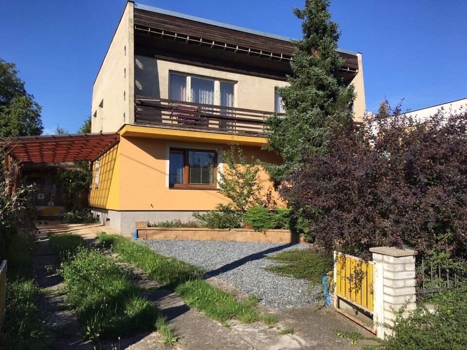 Prodej prostorného bytu 3+kk se zahradou a saunou v klidné části Mohelna