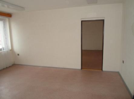 Pronájem - kanceláře, 2 850 m²
