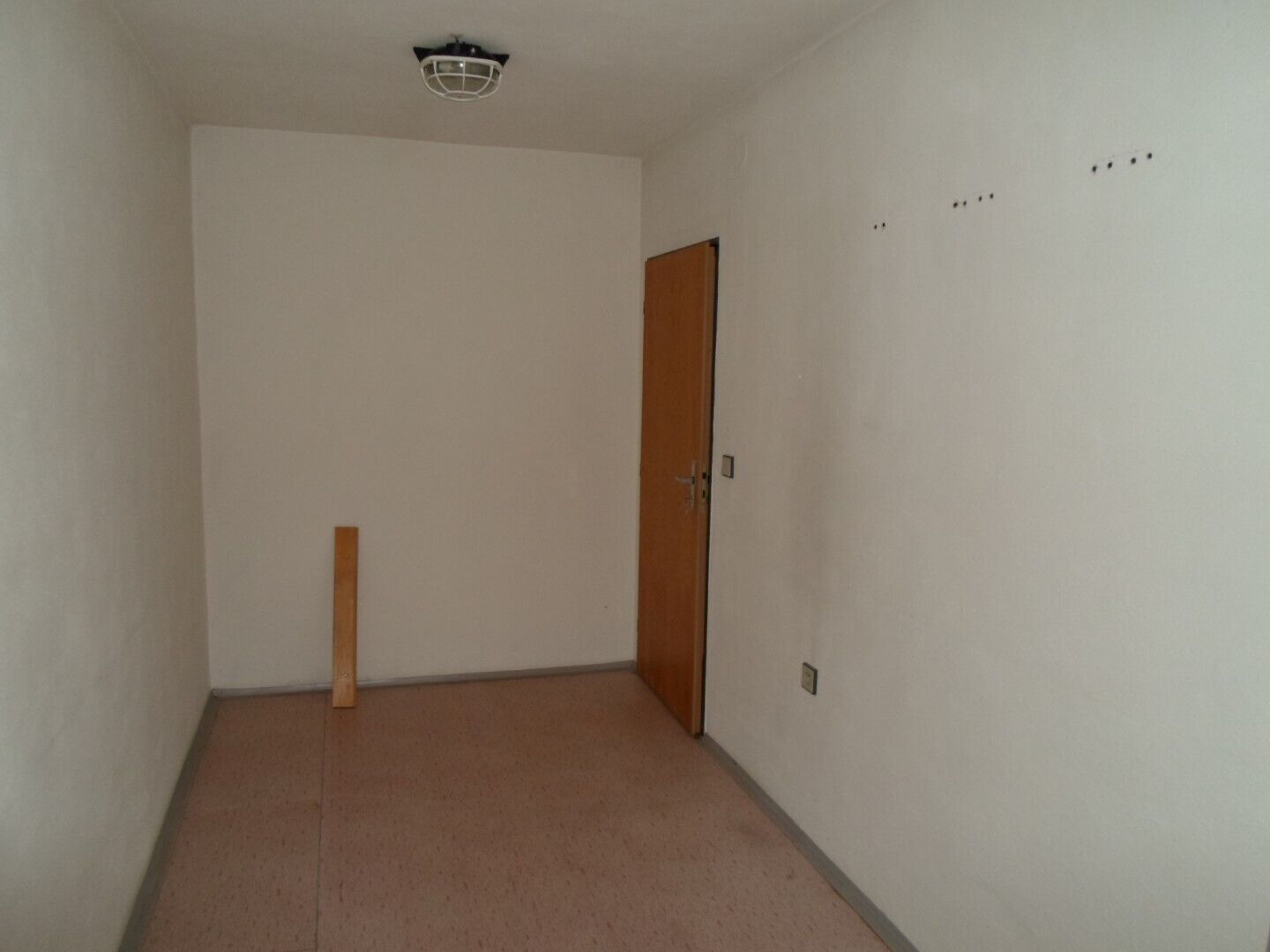 Pronájem nebytových prostor - kanceláří 66 m² Zdounky