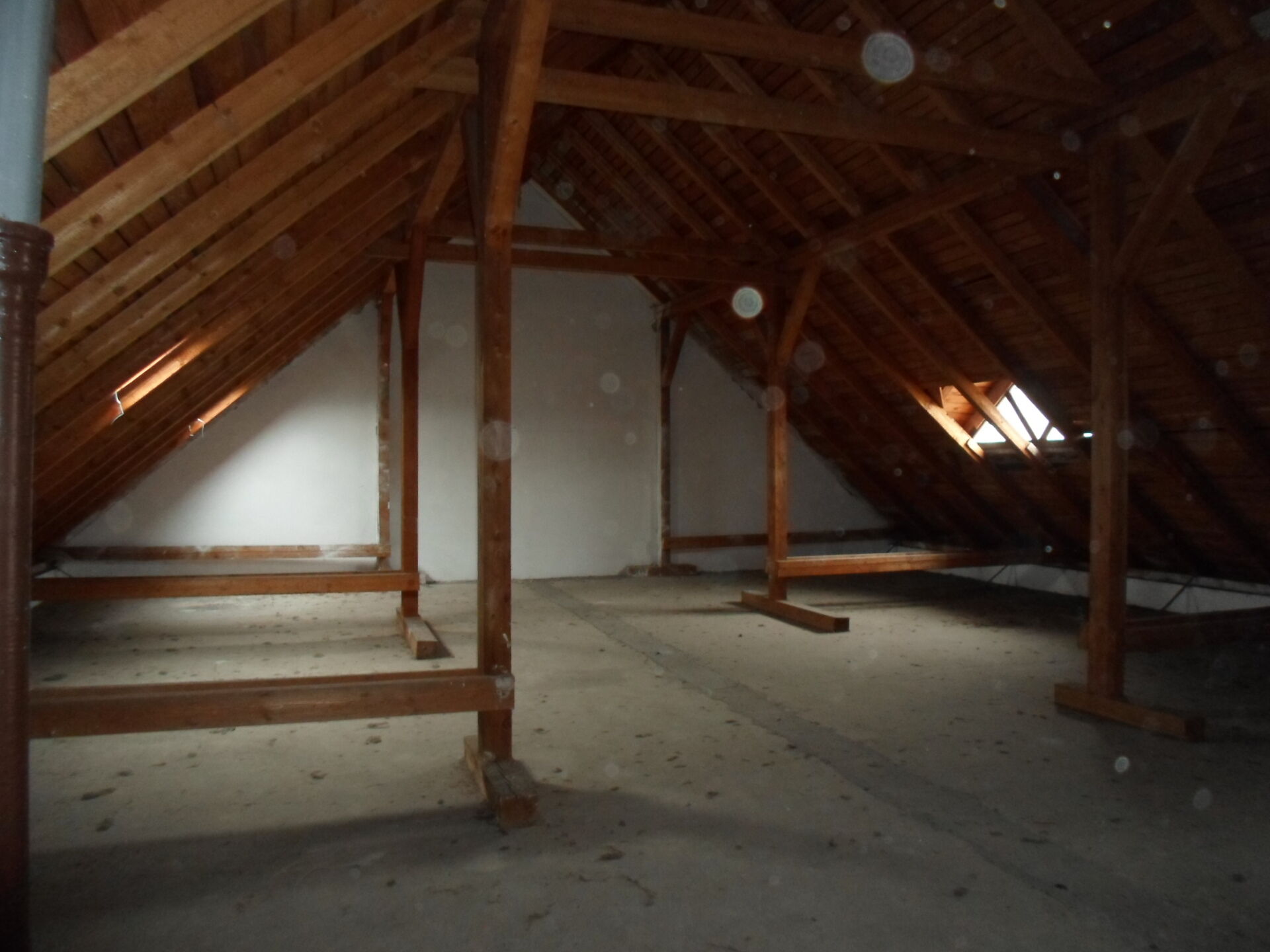 Pronájem skladovacího prostoru 150 m2 v obci Zdounky.