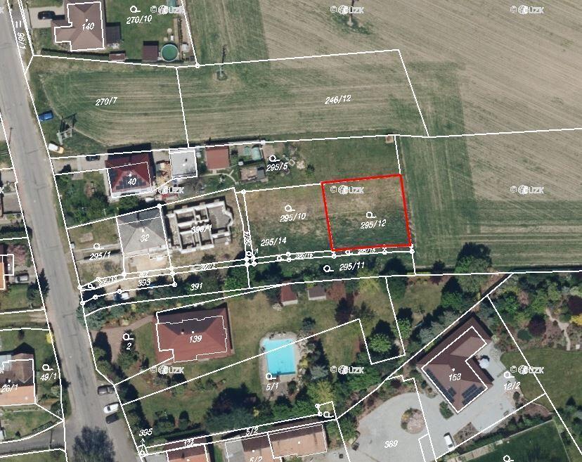 Prodej stavebního pozemku 404 m2 v Drozdicích, městský obvod Pardubice IV