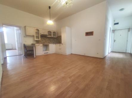 Pronájem bytu, 3+kk, 73 m²