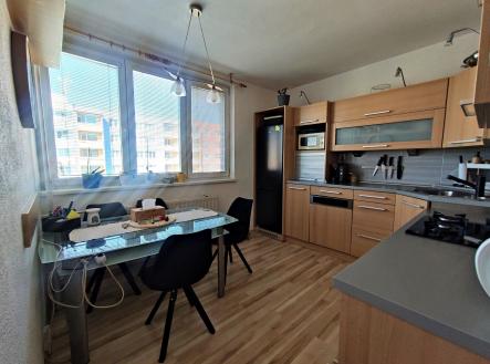 Pronájem bytu, 3+1, 70 m²