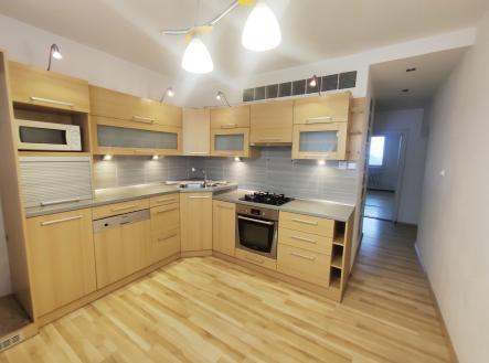 Pronájem bytu, 3+1, 70 m²