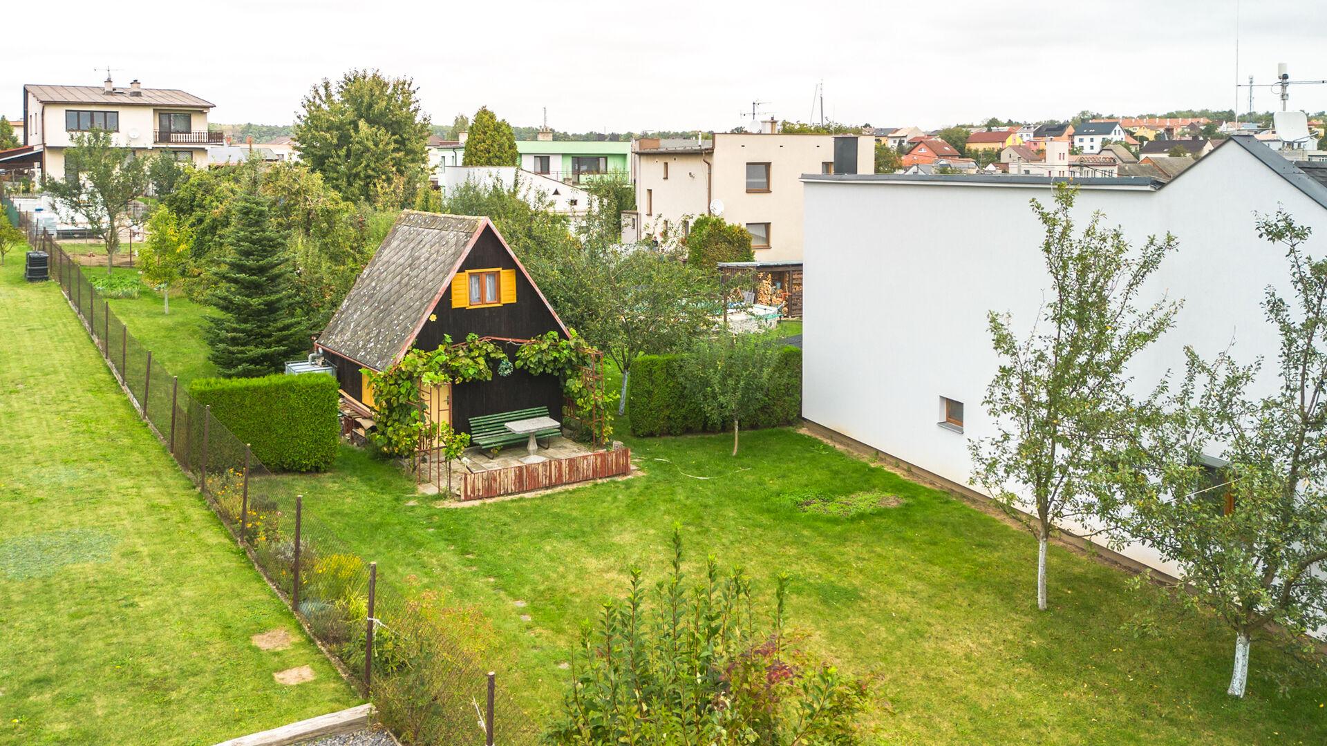 Prodej stavebního pozemku 784 m² v klidné obci Služovice, okres Opava