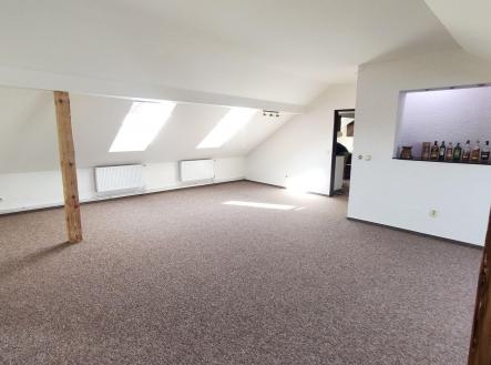 Pronájem - kanceláře, 160 m²