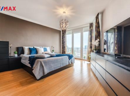 gutlova-navysocanskych-02-dsc0335-hdr.jpg | Prodej bytu, 4+kk, 154 m²