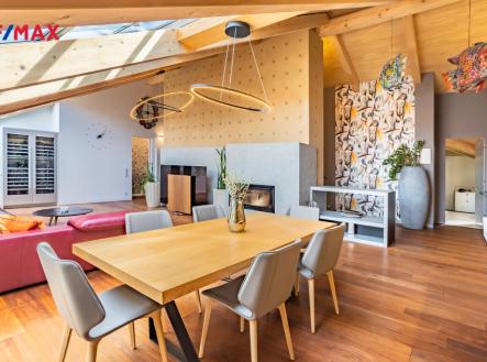 JÍDELNÍ STŮL - | Prodej bytu, 4+kk, 230 m²