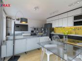 Prodej bytu, 3+kk, 86 m²