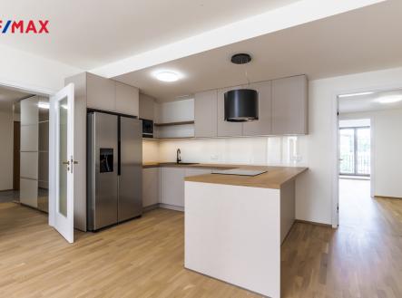 Pronájem bytu, 4+kk, 119 m² obrázek