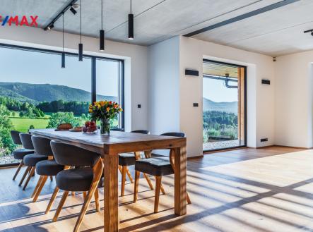 JÍDELNÍ STŮL - OBÝVACÍ POKOJ | Prodej - dům/vila, 248 m²