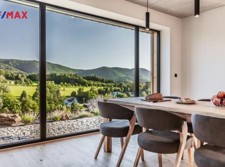 PŘÍZEMÍ | Prodej - dům/vila, 248 m²