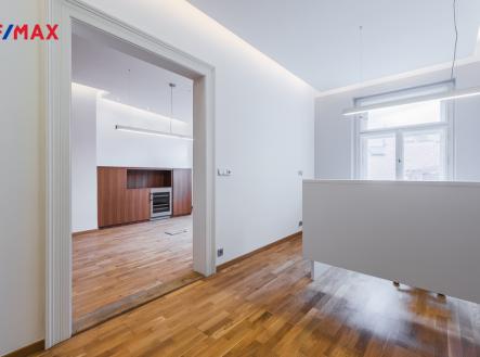 Pronájem - kanceláře, 195 m² obrázek