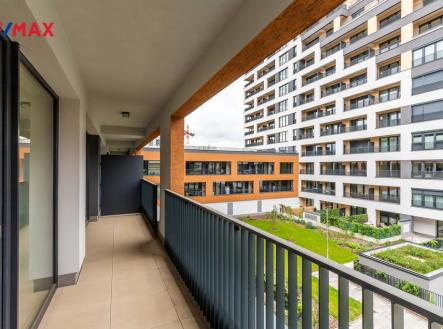 POHLED Z LODŽIE DO VNITROBLOKU | Prodej bytu, 2+kk, 67 m²