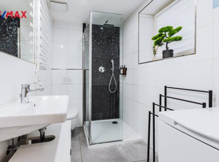 stampach-rubesova-dsc1262-hdr.jpg | Prodej bytu, 1+kk, 36 m²