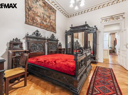 Pronájem bytu, 4+1, 180 m² obrázek