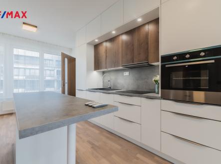 barta-libor-na-libusaku-dsc6916-hdr-1.jpg | Pronájem bytu, 3+kk, 82 m²