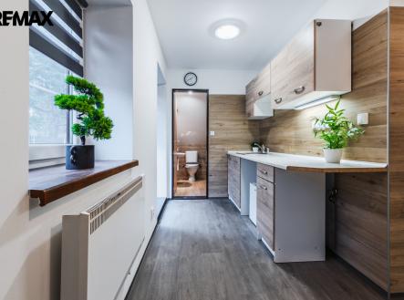 Garsoniéra | Prodej - dům/vila, 180 m²