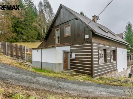 Vstup do přízemí | Prodej - dům/vila, 180 m²