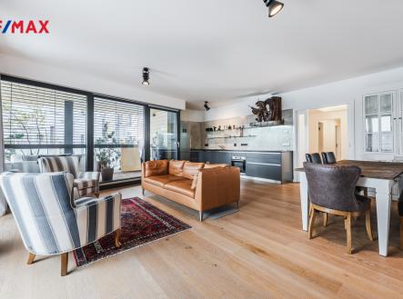 stampach-menclova-dsc3458-hdr.jpg | Pronájem bytu, 3+kk, 3 490 m²