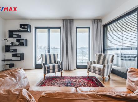 stampach-menclova-dsc3443-hdr.jpg | Pronájem bytu, 3+kk, 3 490 m²