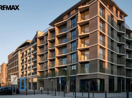 ŠIKLOVÉ 3410/12 | Pronájem - obchodní prostor, 110 m²