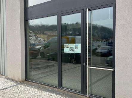 whatsapp-image-2026-02-02-at-17.27.03.jpeg | Pronájem - obchodní prostor, 110 m²