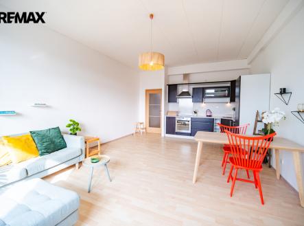 OBÝVACÍ POKOJ | Pronájem bytu, 2+kk, 65 m²