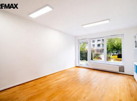 OBÝVACÍ POKOJ - VSTUP NA TERASU | Pronájem bytu, 3+kk, 147 m²