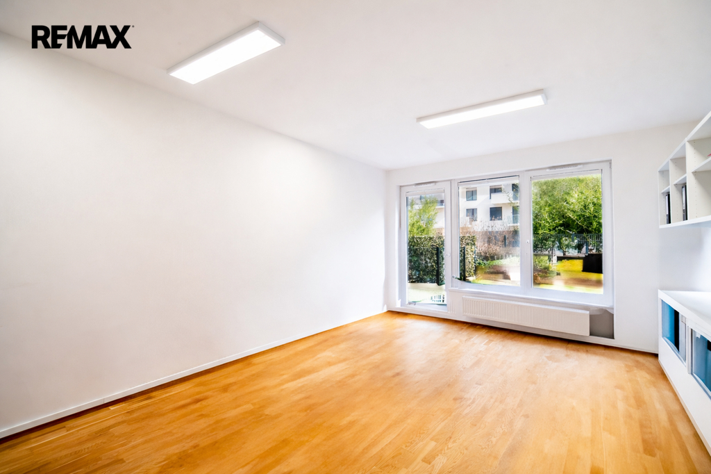 OBÝVACÍ POKOJ - VSTUP NA TERASU