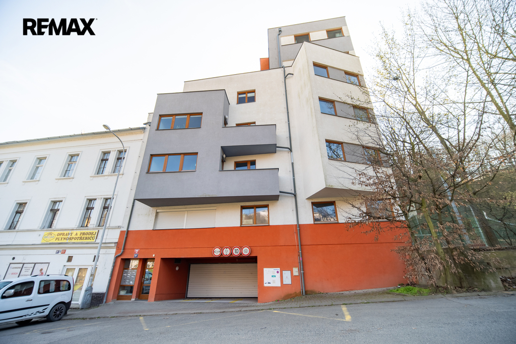 BYTOVÝ DŮM PECHLÁTOVA