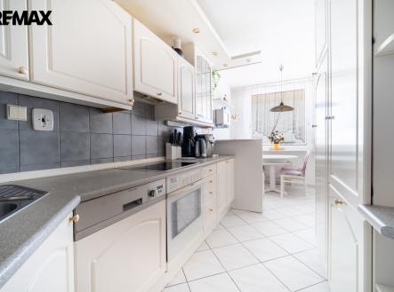 Kuchyně a jídelnou | Prodej bytu, 4+1, 96 m²