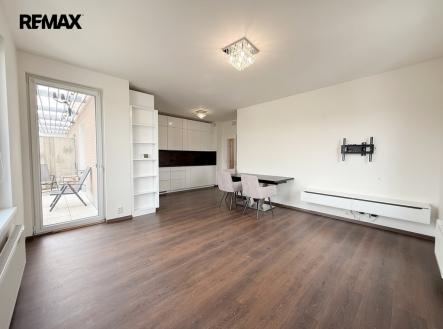 img-5233.jpeg | Pronájem bytu, 3+kk, 88 m²