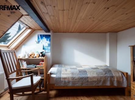 Pokoj 2.NP | Prodej - dům/vila, 180 m²