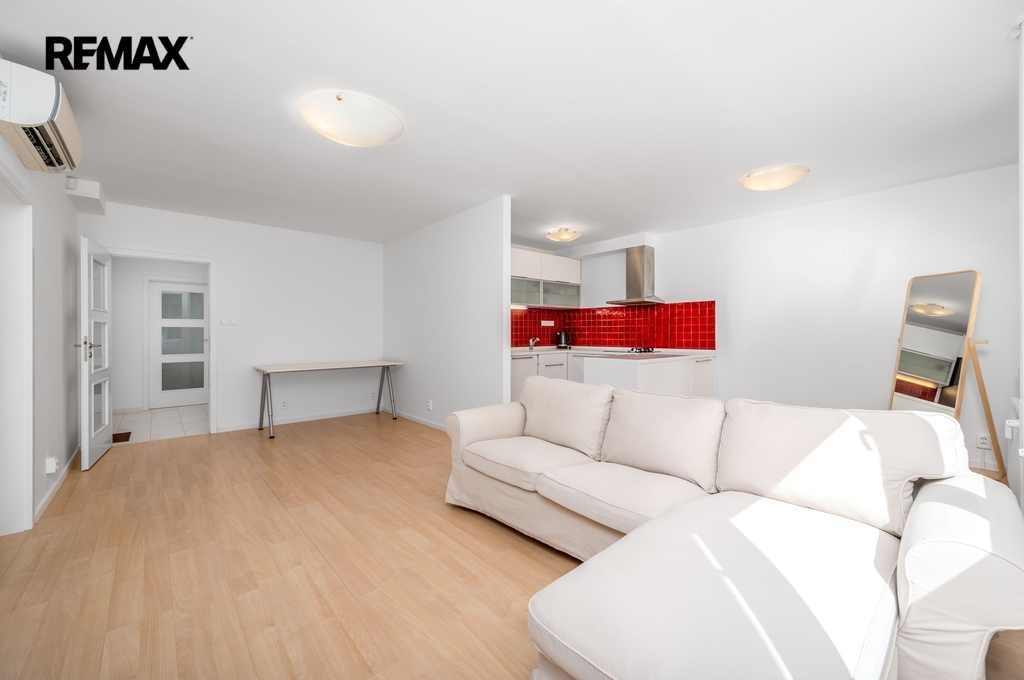 obývací pokoj, kuchyňský kout