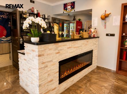 b3ccd782-2191-4681-9105-12647460a090.png | Pronájem - restaurace, 200 m²