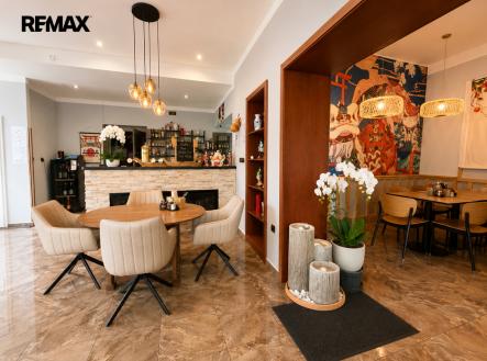 1d60c8dd-00b2-42aa-8acc-b48941e27bee.png | Pronájem - restaurace, 200 m²