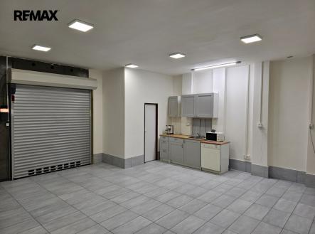 whatsapp-image-2025-12-27-at-19.56.28-1.jpeg | Pronájem - obchodní prostor, 50 m²