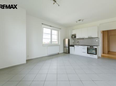 gutlova-kralupy-dsc9654-hdr.jpg | Pronájem bytu, 3+kk, 72 m²