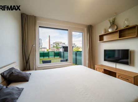 smrzovych-1035-14-17.jpg | Pronájem bytu, 1+kk, 31 m²