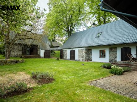 hlavní budova a stodola | Prodej - zemědělský objekt, 2 283 m²